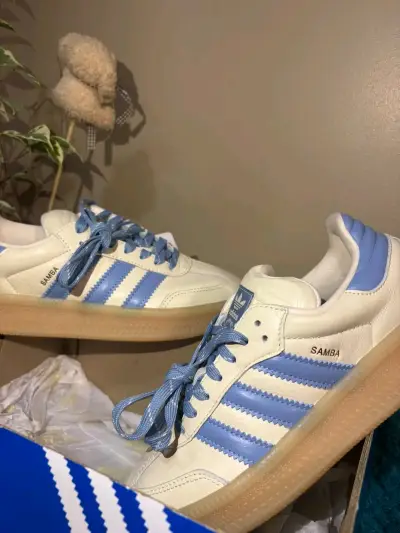 Zapatillas Adidas Samba Blanco y Celeste - miniatura 3