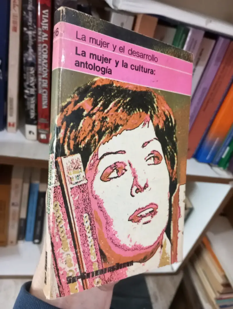 Libro 'La Mujer y la Cultura: Antología' - 1