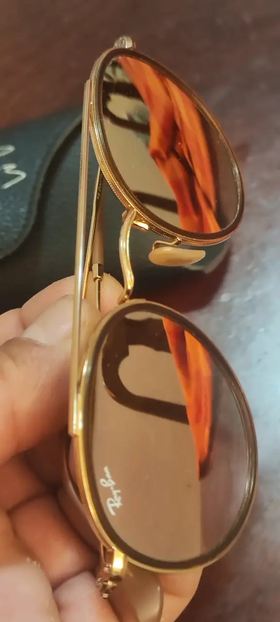 Gafas de sol doradas Ray-Ban redondas - 3