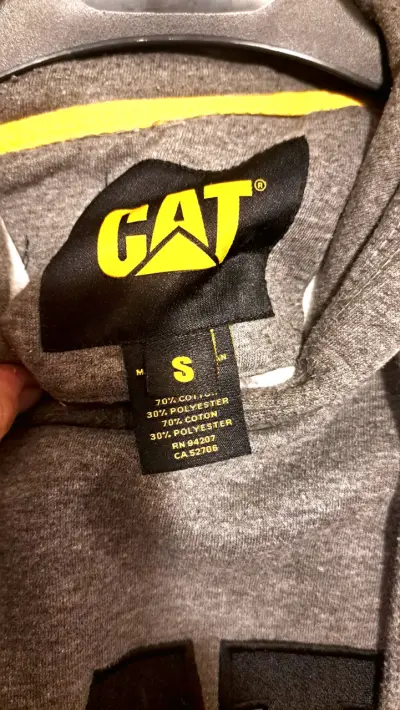 Polerón con capucha gris CAT para hombre - miniatura 3