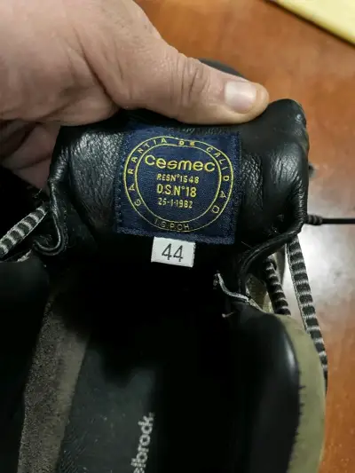 Bototos de seguridad Edelbrock número 44 - miniatura 4