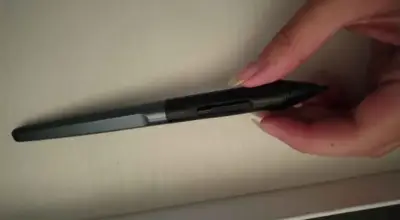 Tableta gráfica Huion Inspiroy H610 Pro V2 - miniatura 6