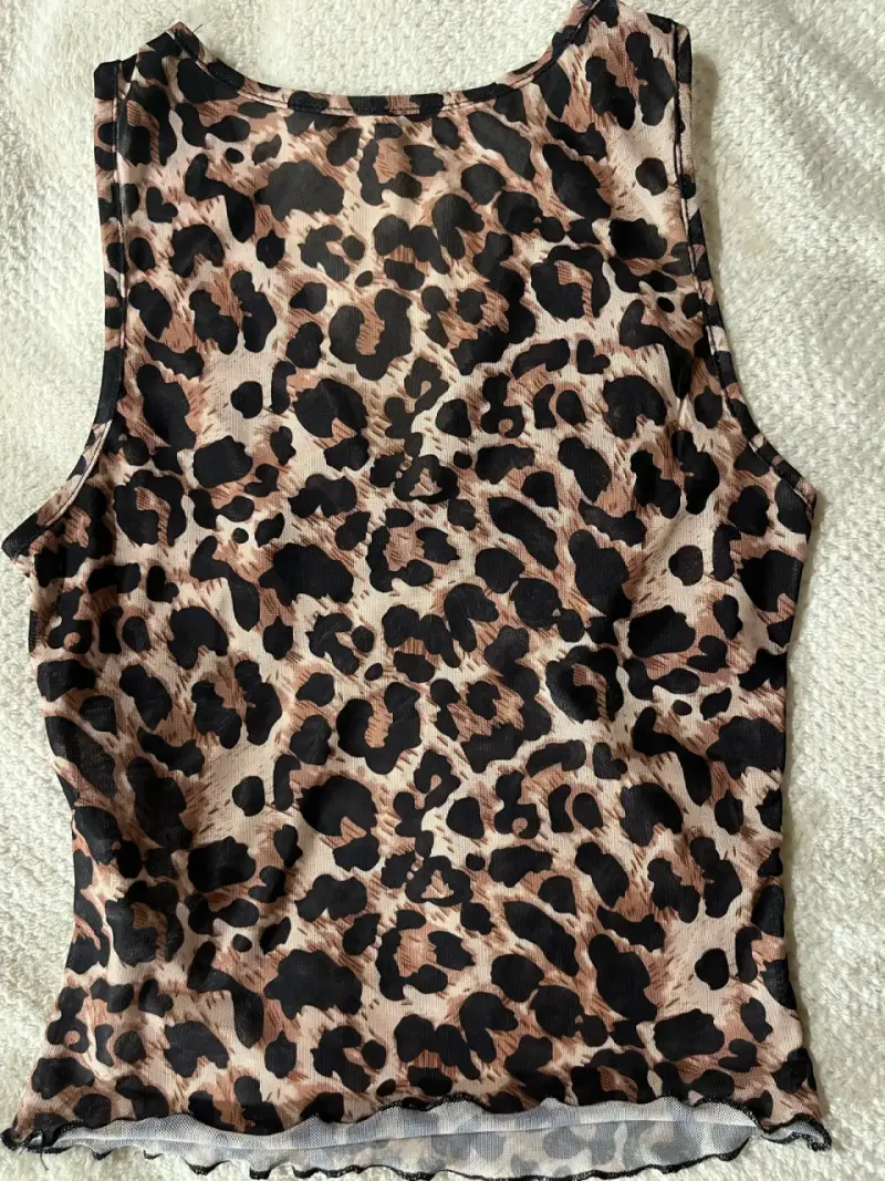 Blusa de encaje con estampado animal print - 2