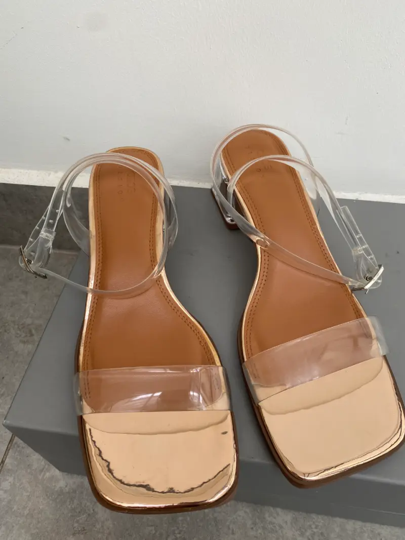 Sandalias de tacón transparente ASOS - 4