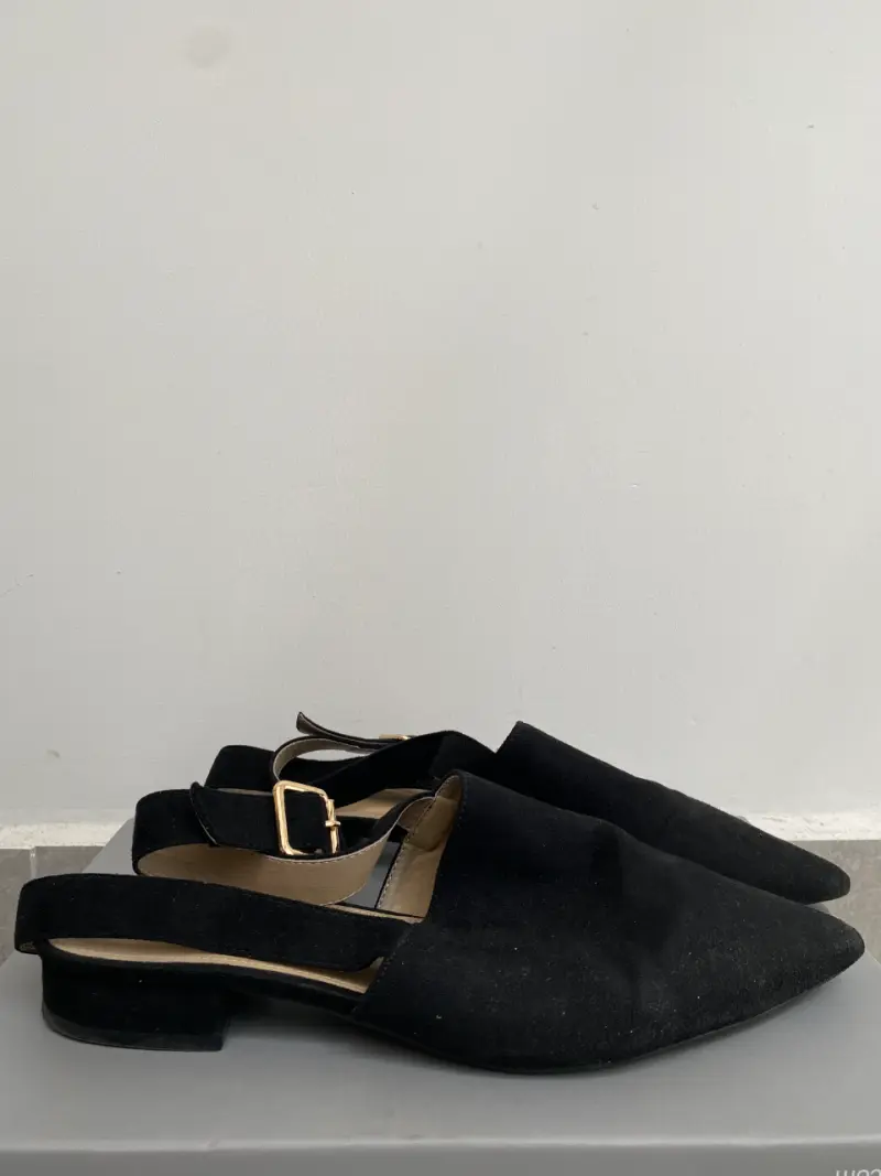 Zapatos de mujer negros con hebilla - 2