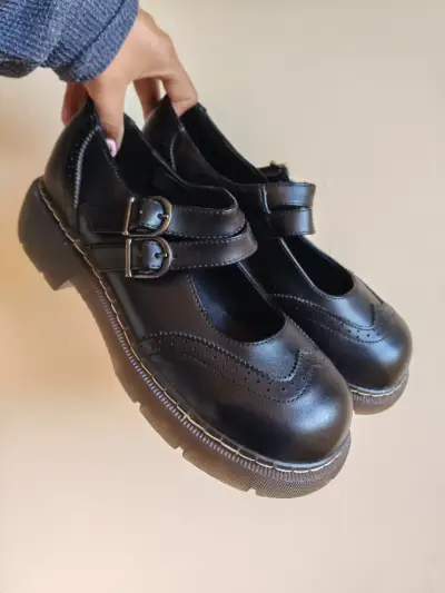 Zapatos escolares negros con hebillas Romano - miniatura 1