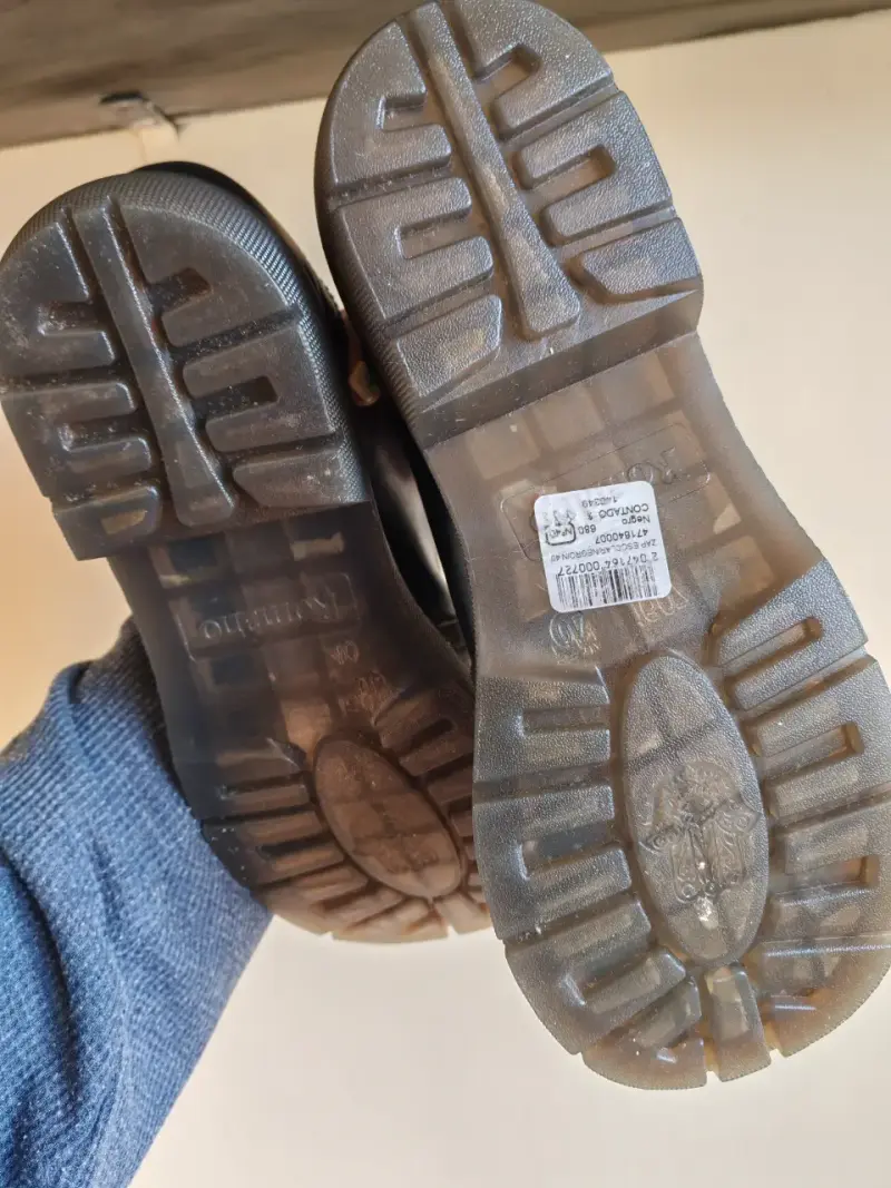 Zapatos escolares negros con hebillas Romano - 5