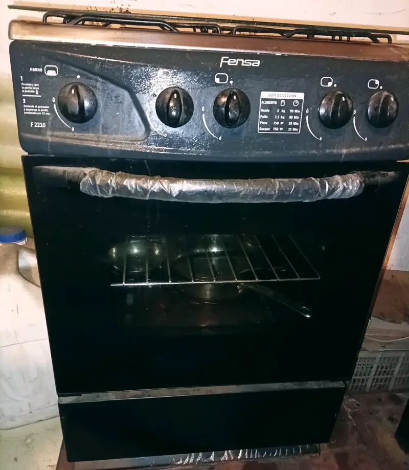 Cocina a gas Fensa con horno incorporado - 3