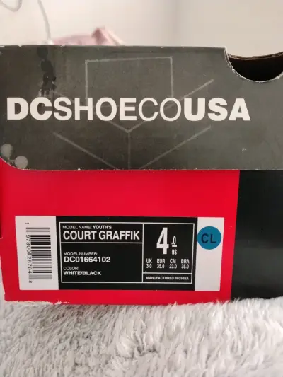 Zapatillas DC Court Graffik Blancas y Negras - miniatura 3