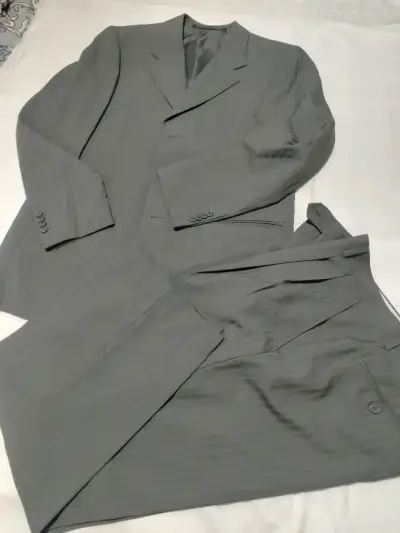 Traje formal gris para hombre - miniatura 1