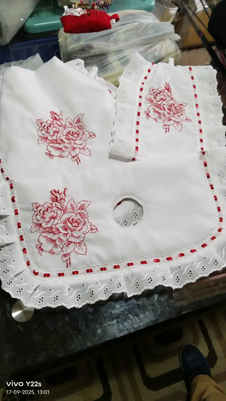Juego de baño bordado floral blanco - 5