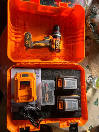 Taladro Inalámbrico Ingco con Baterías y Cargador - miniatura 1