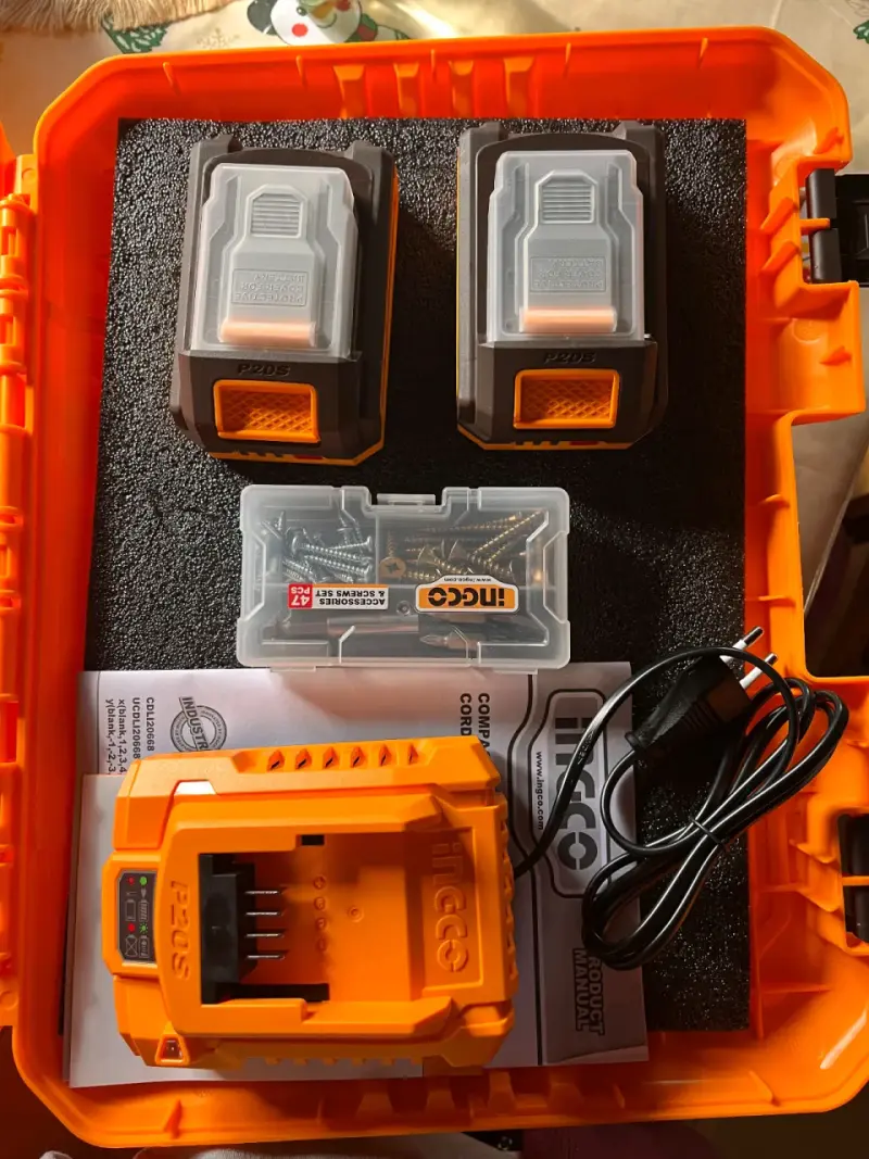 Taladro Inalámbrico Ingco con Baterías y Cargador - 5