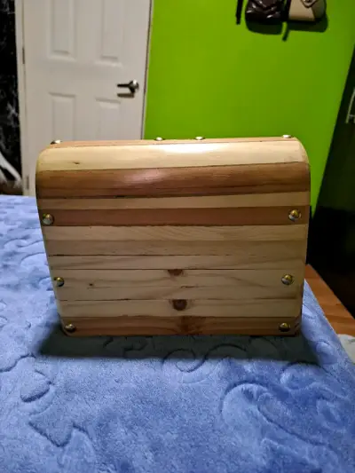 Alcancia de madera pino y roble - miniatura 3