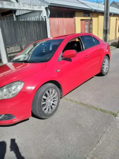 Auto Suzuki Kizashi 2010 Rojo en Buen Estado - miniatura 5