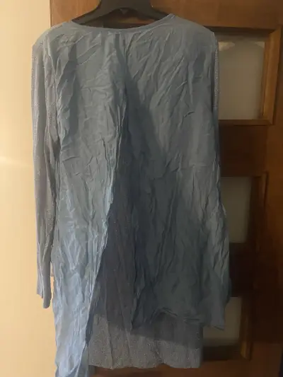 Blusa  azul con brillo para mujer - miniatura 1
