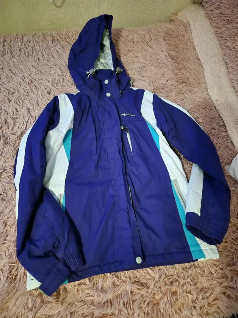 Chaqueta de nieve Maui Girl azul con capucha - 2