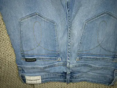 Jeans Calvin Klein azul claro para hombre - miniatura 3