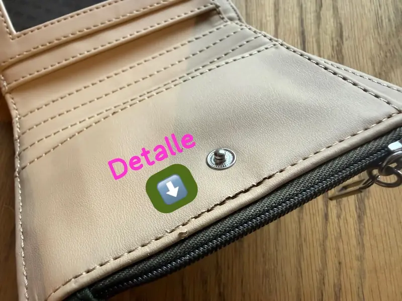 Billetera Guess verde con cierre metálico - 6