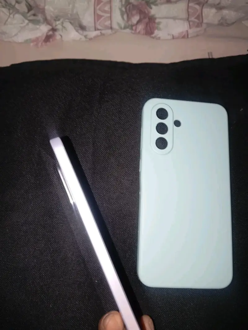 Samsung Galaxy A36 5G con caja original - 4