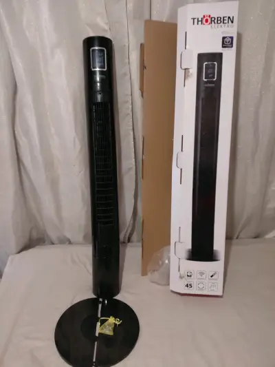 Ventilador de Torre Thorben Negro con Control Remoto - miniatura 4