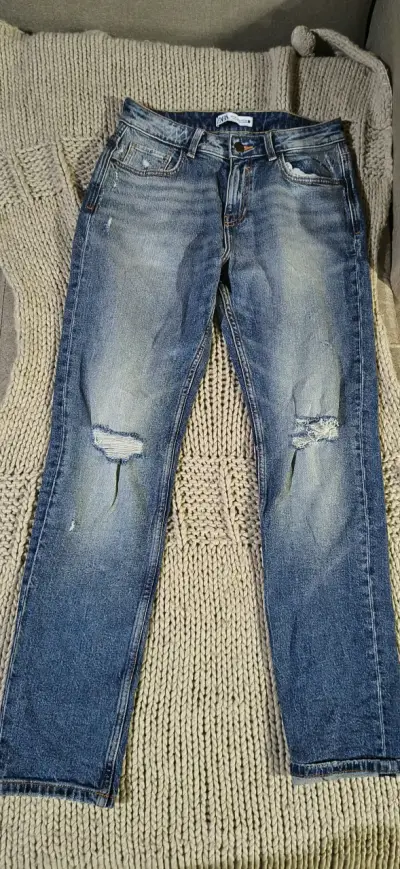 Jeans desgastados  Zara - miniatura 1