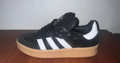 Zapatillas Adidas Samba negras y blancas - miniatura 3