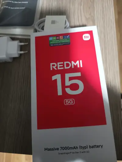 Smartphone Xiaomi Redmi 15 5G con cámara dual AI - miniatura 2