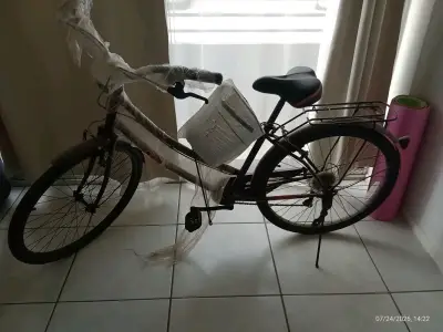 Bici..de dama aro 26 marca oxford - miniatura 1