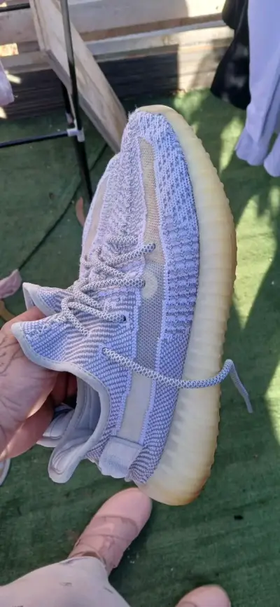 Zapatillas deportivas Yeezy Boost 350 V2 grises - miniatura 1