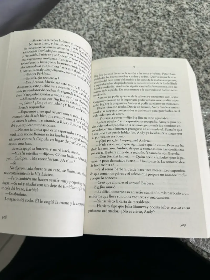 Libro 'La Cúpula' de Stephen King en buen estado - 2