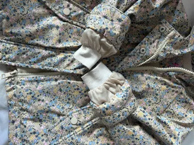 Chaqueta impermeable infantil con capucha - miniatura 3