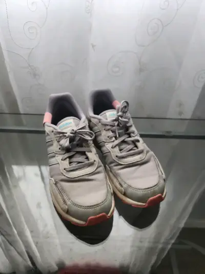 Zapatillas deportivas grises Adidas para mujer - miniatura 1