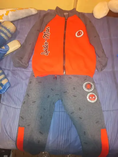 Conjunto de niño talla 10 como nuevo 1 uso - miniatura 2