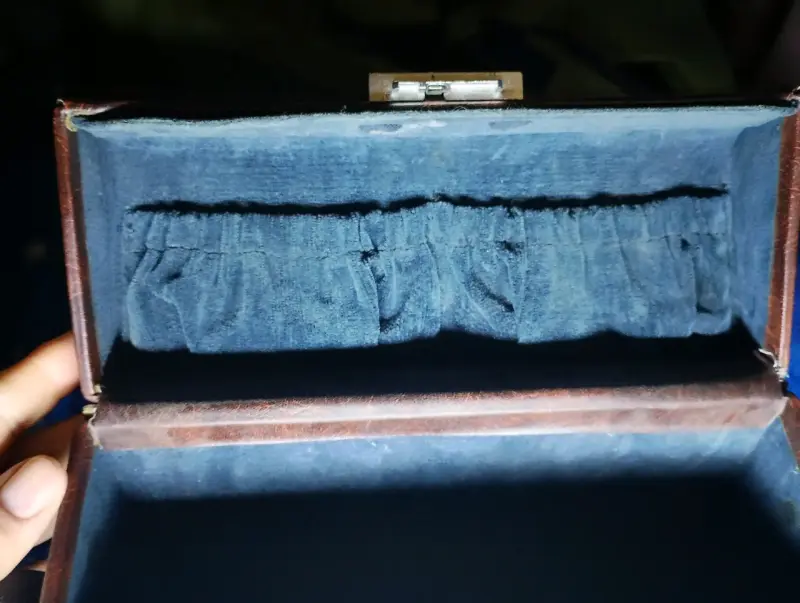 Estuche de cuero vintage Olympus para cámara - 2