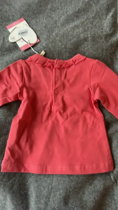 Polera manga larga infantil con diseño de conejo - miniatura 2
