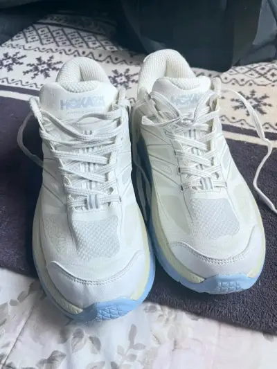 Zapatillas deportivas blancas Hoka One One - miniatura 1