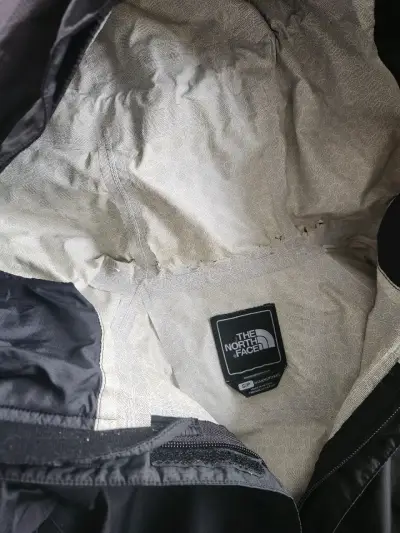 Chaqueta negra The North Face para muje - miniatura 3