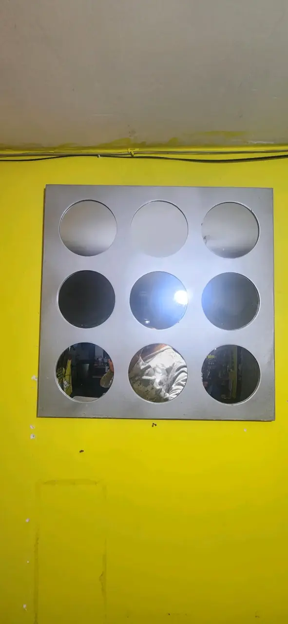 Espejo decorativo cuadrado con diseño de círculos - 2