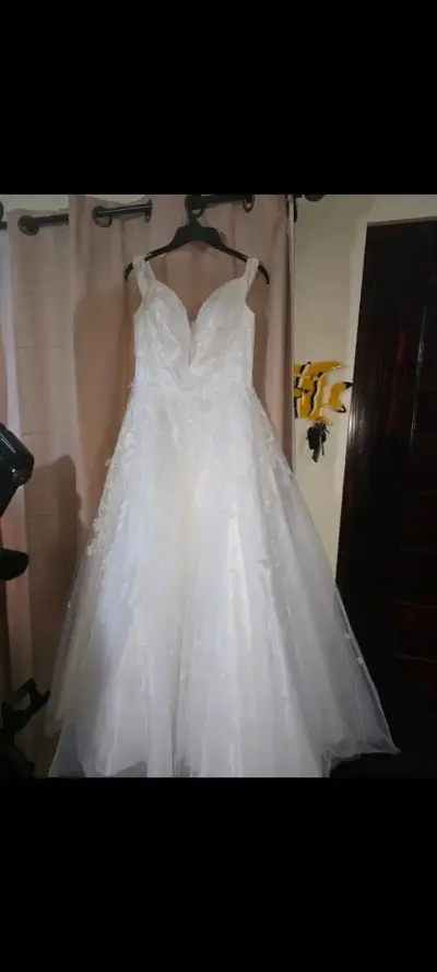 Vestido de Novia Blanco con Encaje - miniatura 1