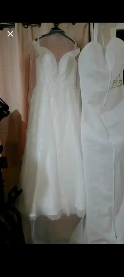 Vestido de Novia Blanco con Encaje - miniatura 2