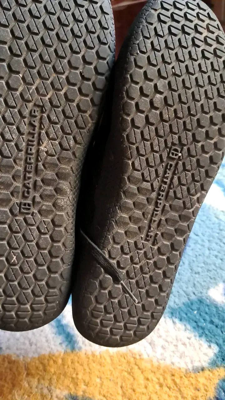 Zapatillas negras Caterpillar para hombre - 4