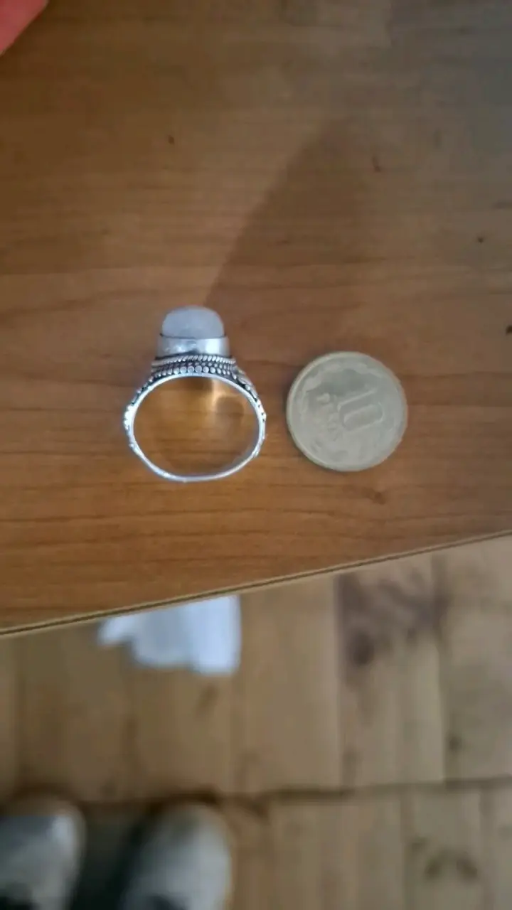 Anillo de plata con piedra lunar - 2
