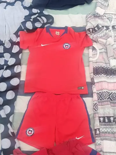 Conjunto  estampado MK para niños - miniatura 2