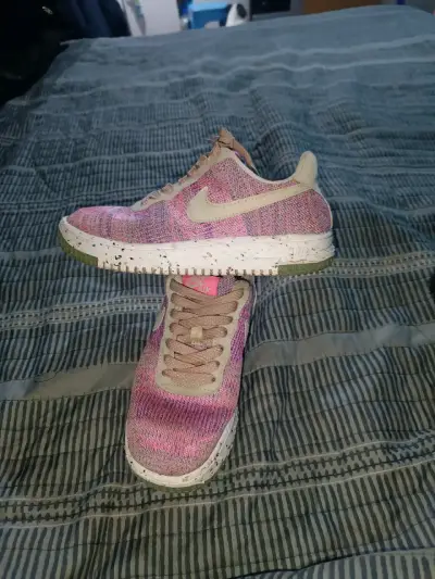 Zapatillas deportivas Nike para mujer en color rosa - miniatura 2