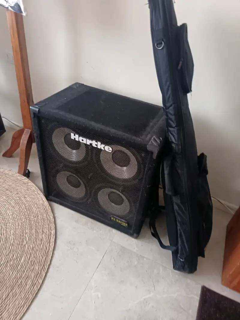 Gabinete de Bajo Hartke XL Series 410XL - 2