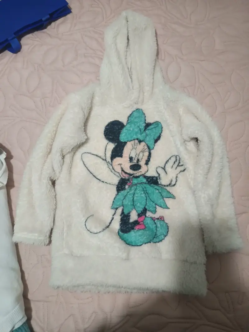 Conjunto de ropa infantil variada - 5