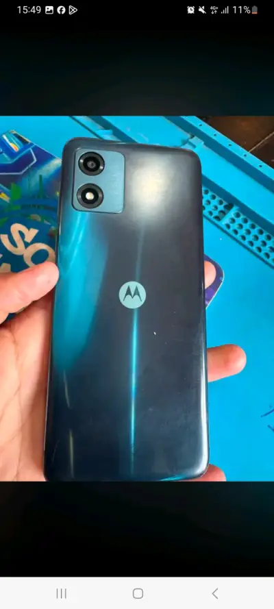 Smartphone Motorola Moto E13 64GB Azul - miniatura 3