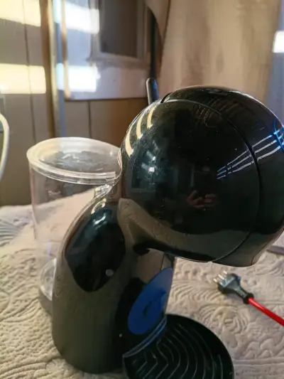 Cafetera Nescafé Dolce Gusto Negra - miniatura 5