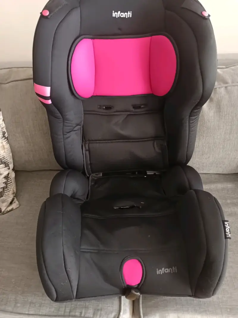 Asiento de Auto Infantil Infanti N106 Negro y Rosado - 2